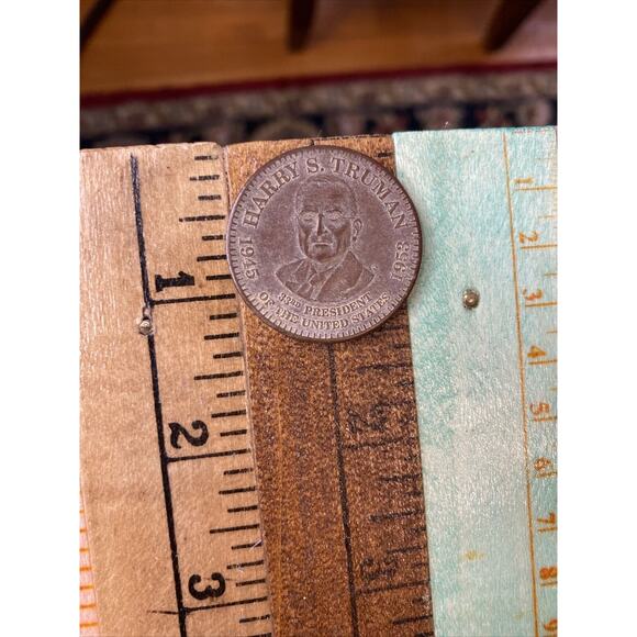 Harry S. Truman 33rd US President 1945-1953 Commemorative Token Coin Medal - Picture 1 of 7